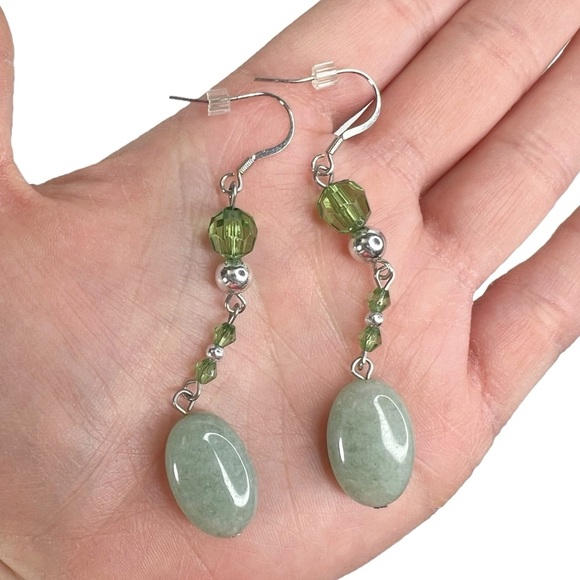 Aventurine Polished Stone Beaded Necklace & Pierced Earrings Set - Picture 8 of 12